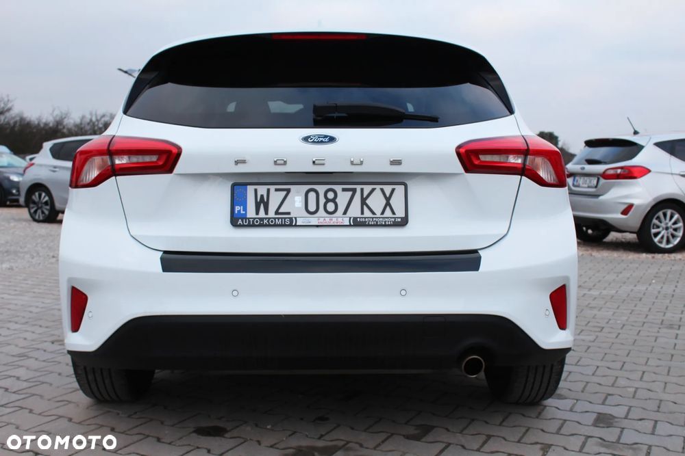 Ford Focus 1.0 EcoBoost Titanium - 12