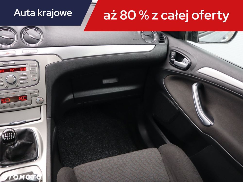 Ford S-Max - 10