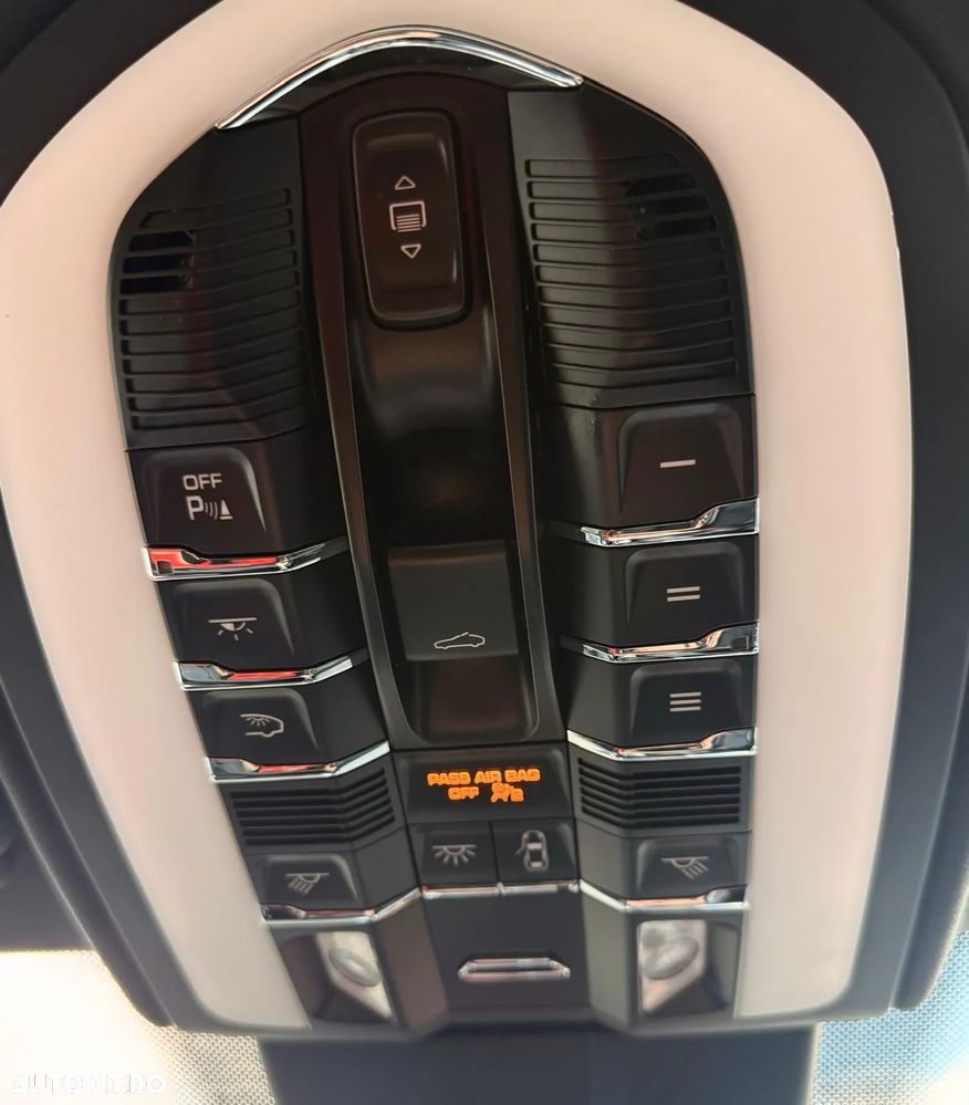 Porsche Cayenne Diesel Tiptronic S - 29