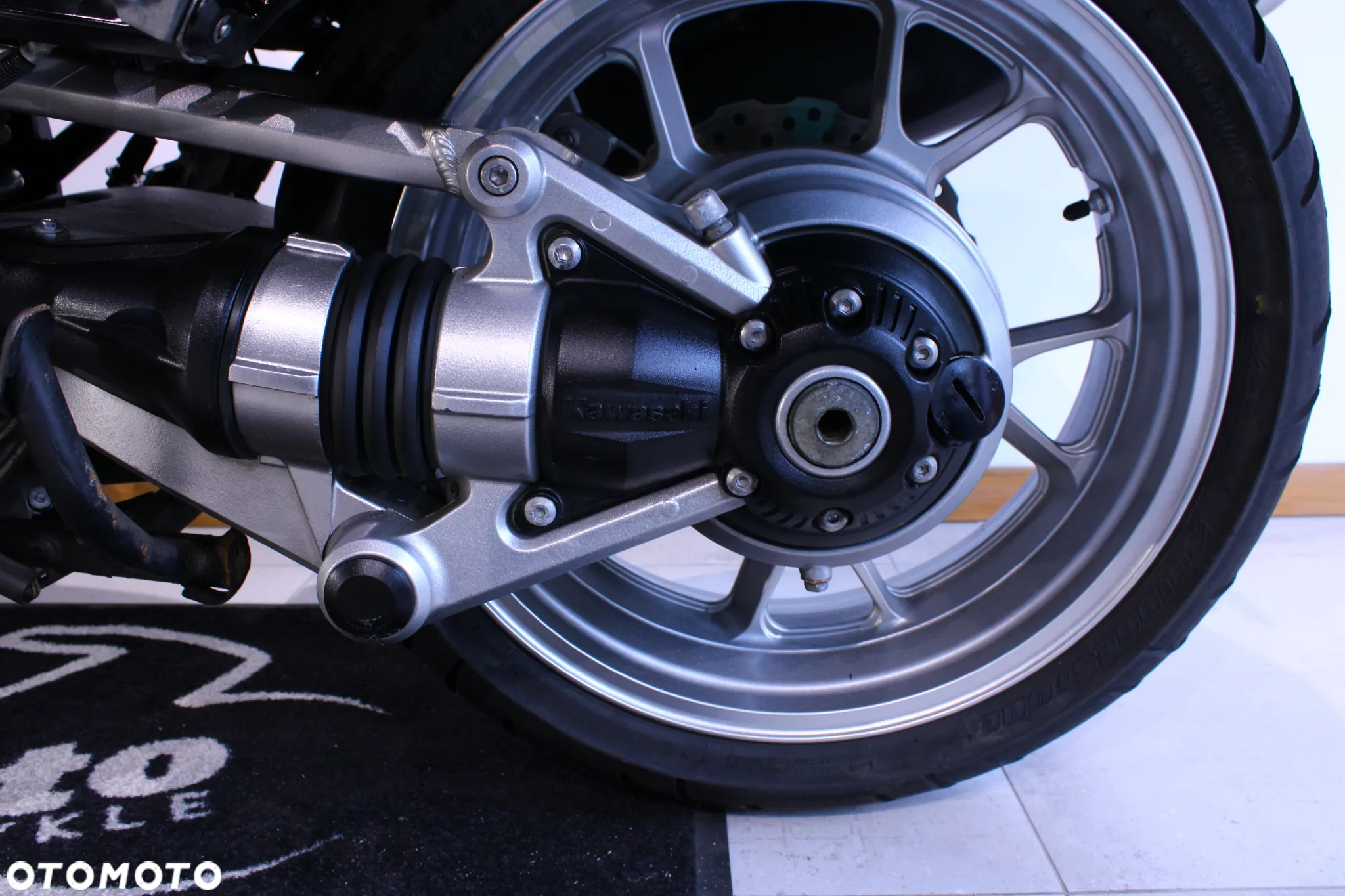 Kawasaki GTR - 29