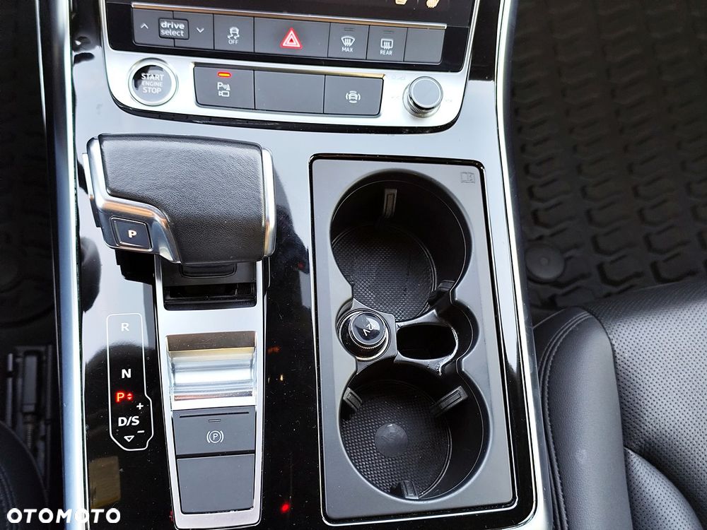 Audi Q7 55 TFSI quattro tiptronic S line - 22