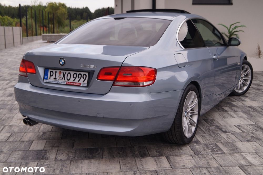 BMW Seria 3 325i - 10