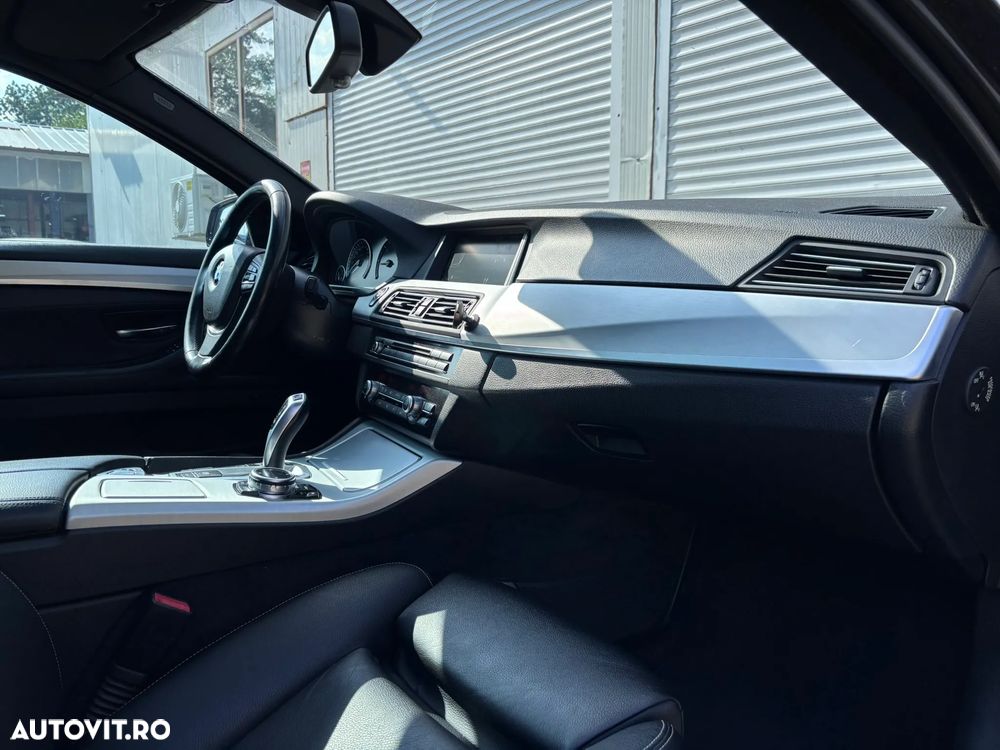 BMW Seria 5 520d xDrive - 30