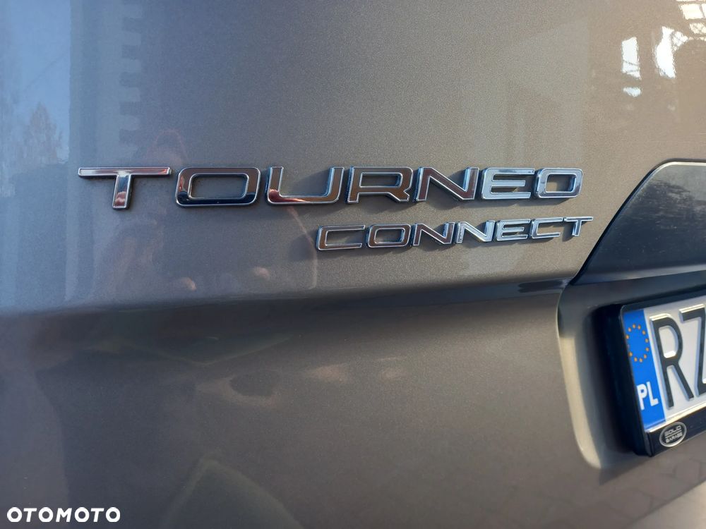 Ford Tourneo Connect Grand - 36
