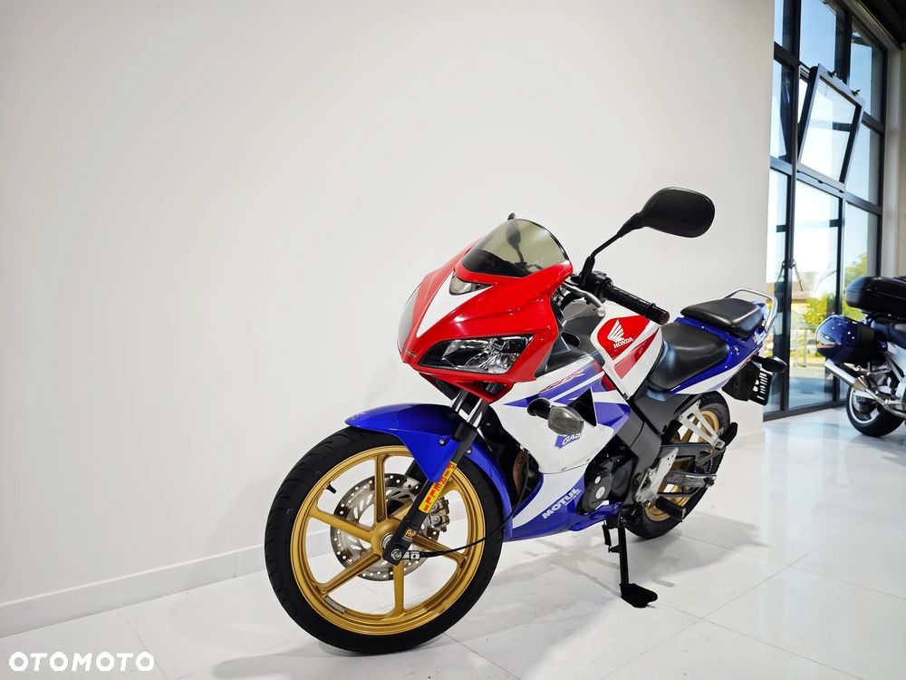 Honda CBR - 3