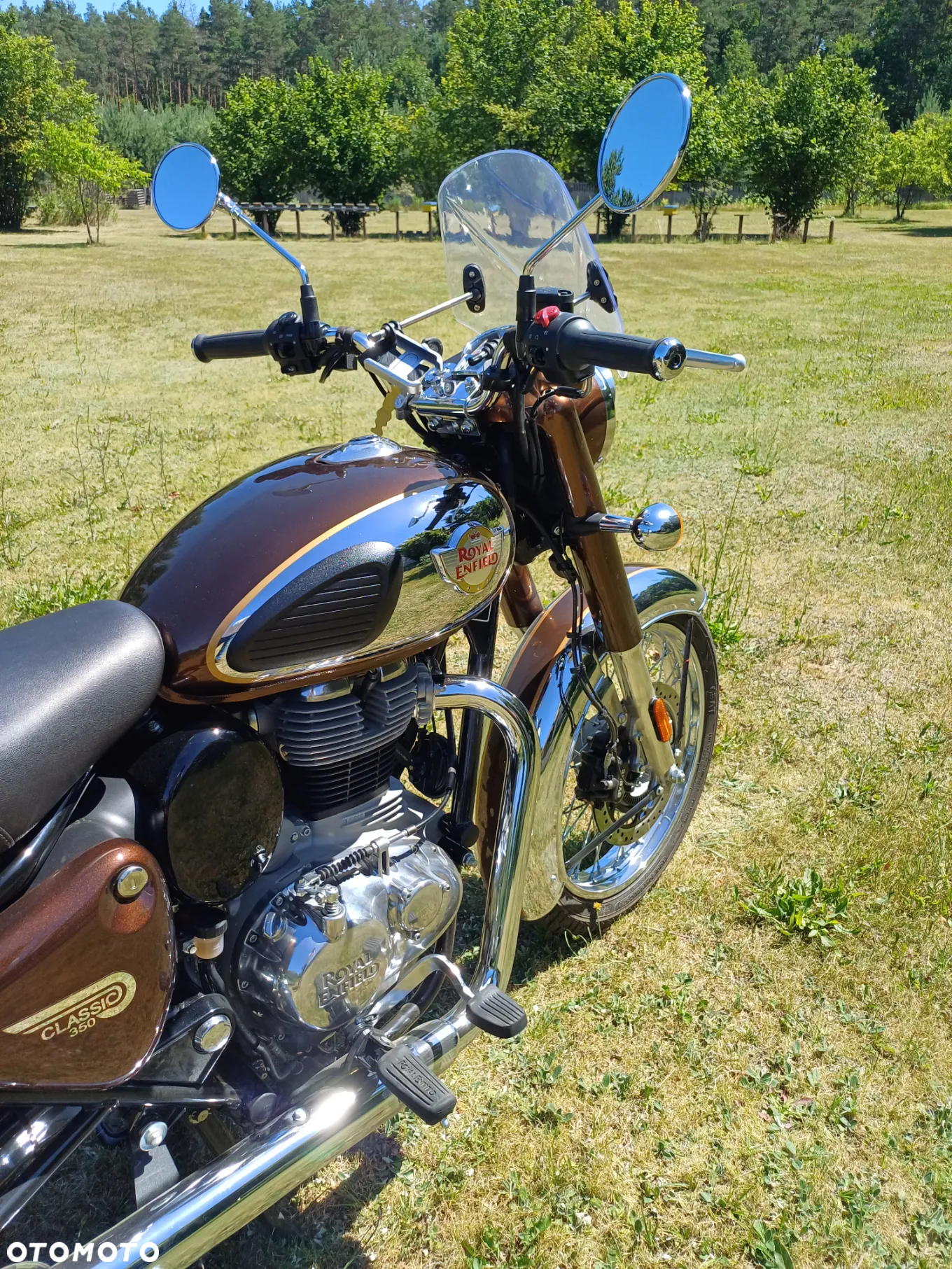 Royal Enfield Bullet 350 - 2