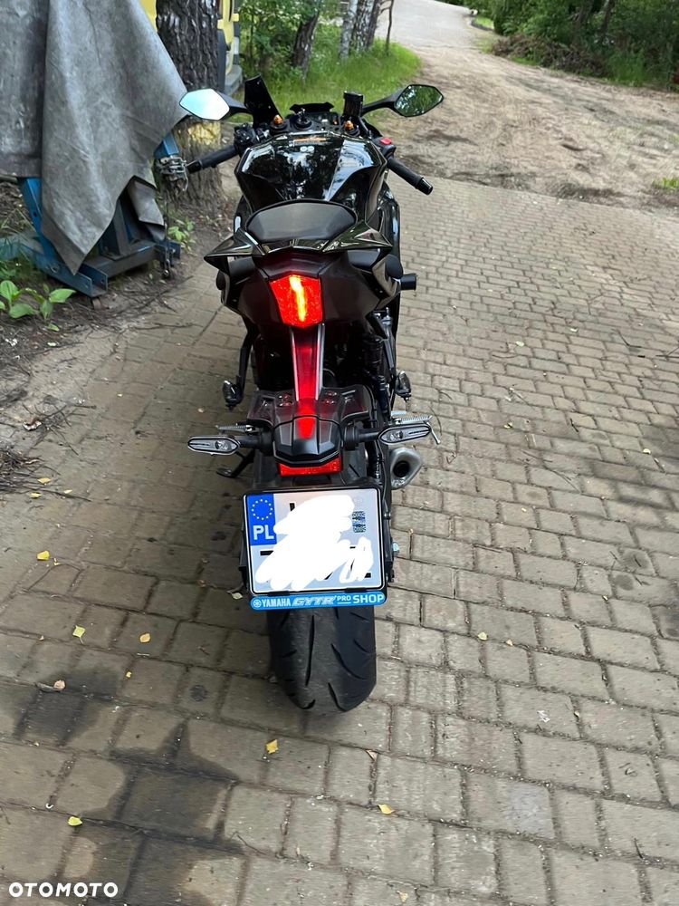 Yamaha R7 - 4