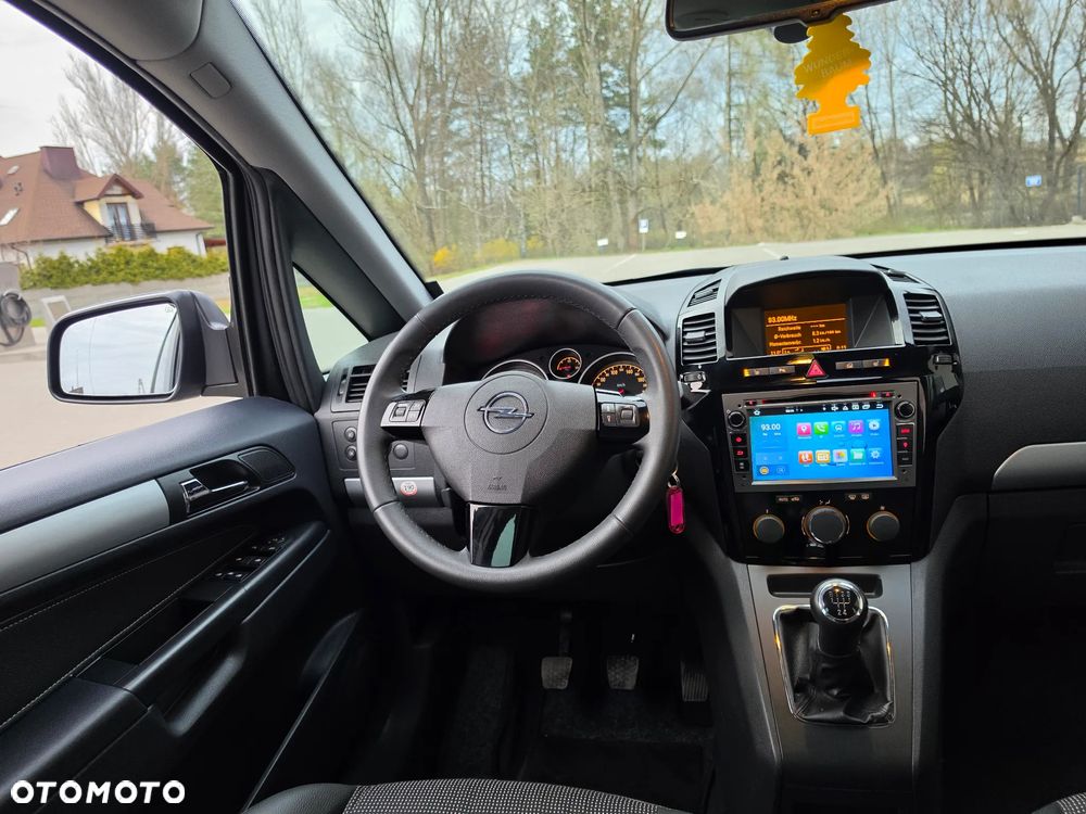 Opel Zafira 1.8 Edition 111 Jahre - 17