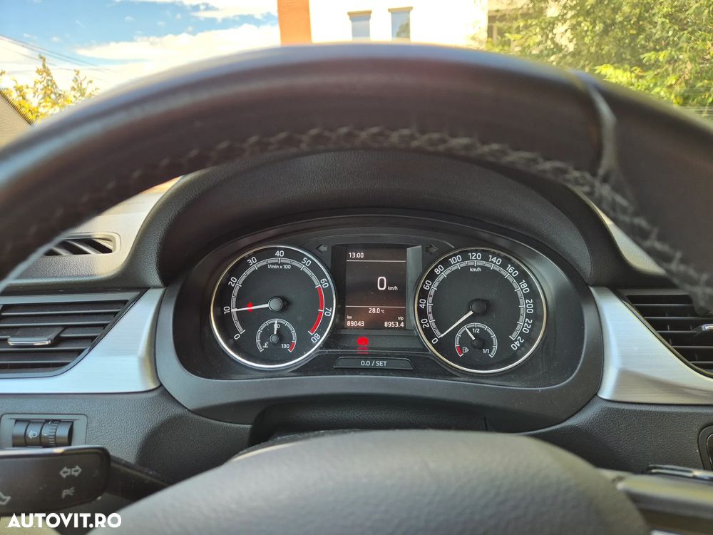 Skoda RAPID 1.0 TSI Ambition - 7
