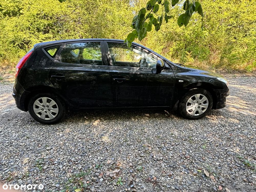 Hyundai i30 1.6 CRDi Classic + - 24