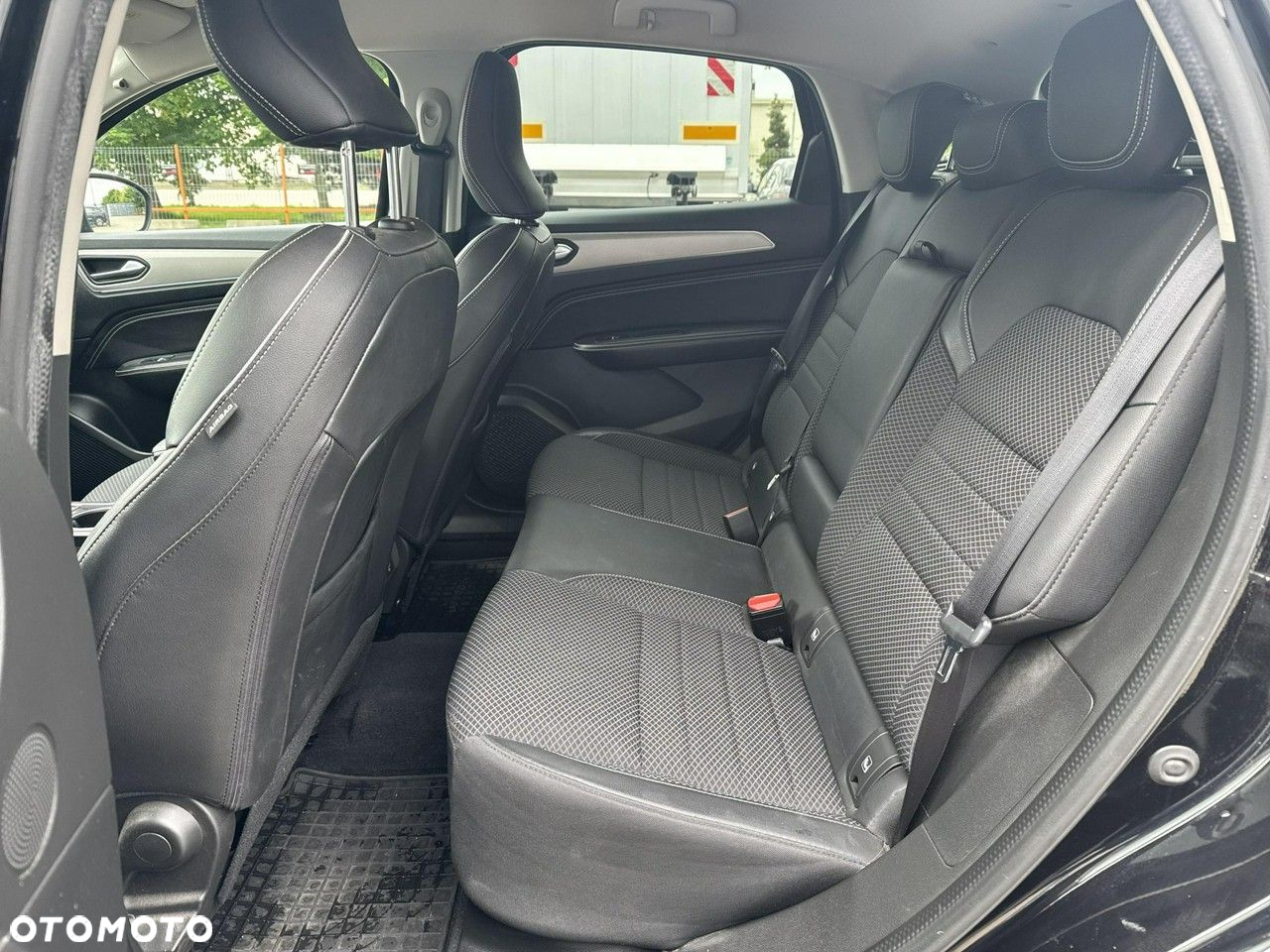 Renault Arkana 1.6 E-Tech Full Hybrid 145 Techno MMT - 15