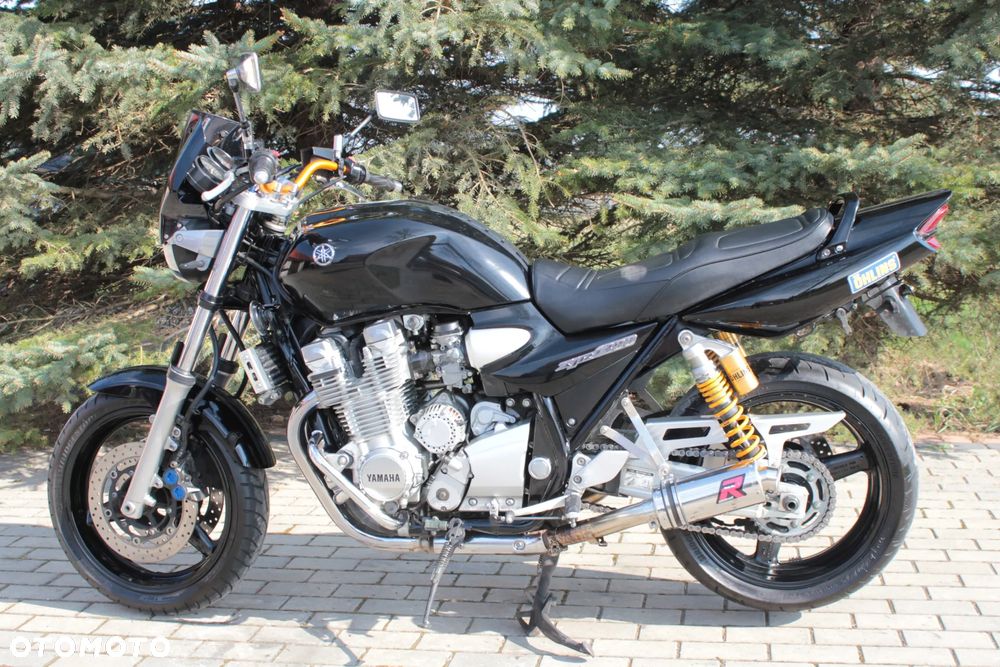 Yamaha XJR - 2