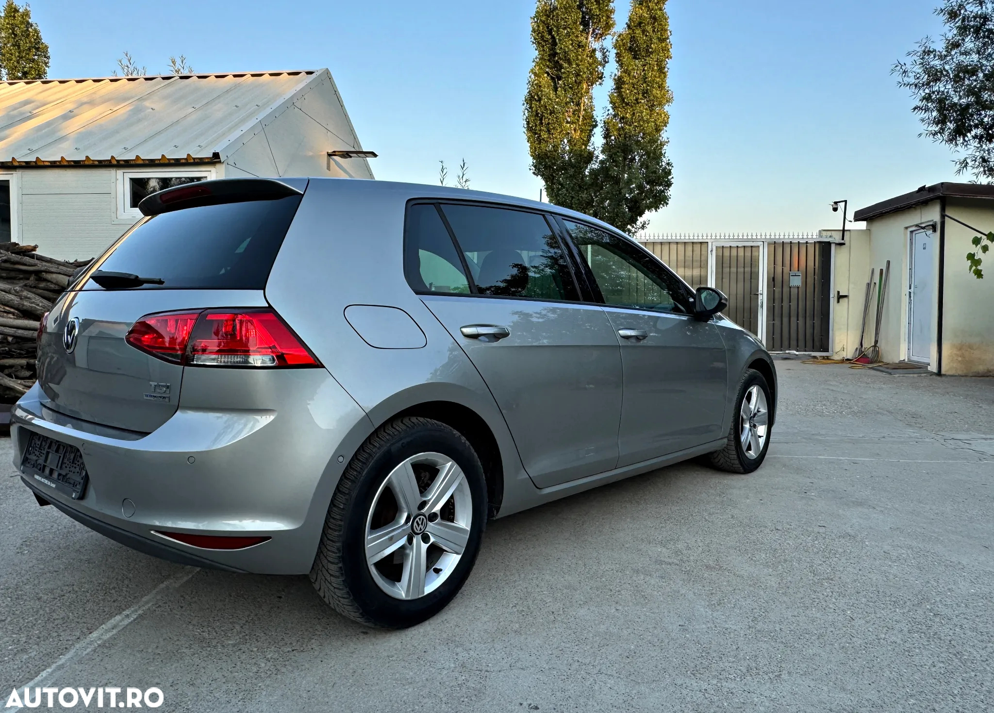 Volkswagen Golf 1.2 TSI BlueMotion Technology Comfortline - 12