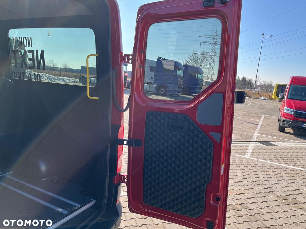 MAN TGE 3.180 4X2F SB - 15