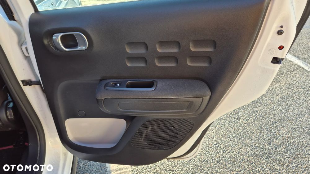 Citroën C3 1.2 PureTech Shine S&S - 17