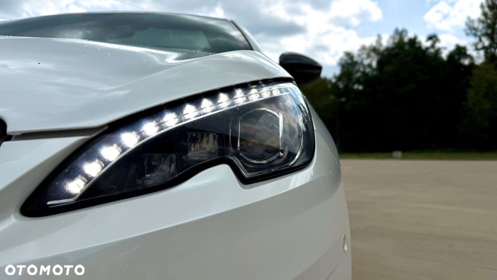 Peugeot 308 - 23