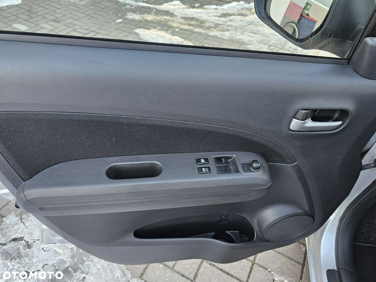 Suzuki Splash 1.0 Basic - 26