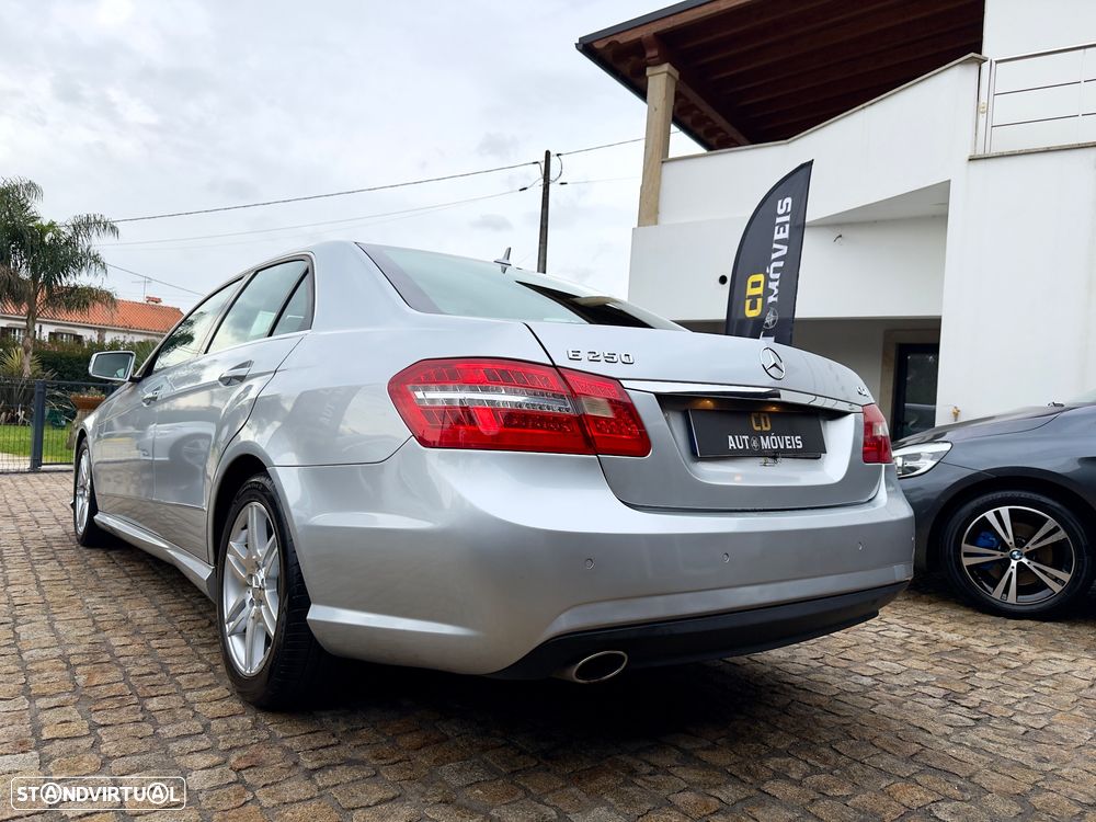 Mercedes-Benz E 250 CDI DPF BlueEFFICIENCY 7G-TRONIC Avantgarde - 23