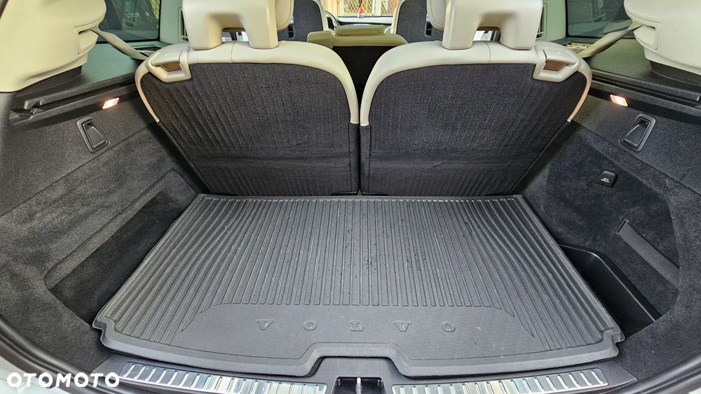 Volvo XC 90 T8 AWD Plug-In Hybrid Inscription 7os - 35