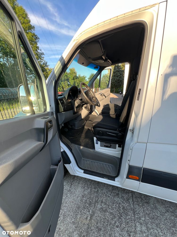 Mercedes-Benz Sprinter - 16
