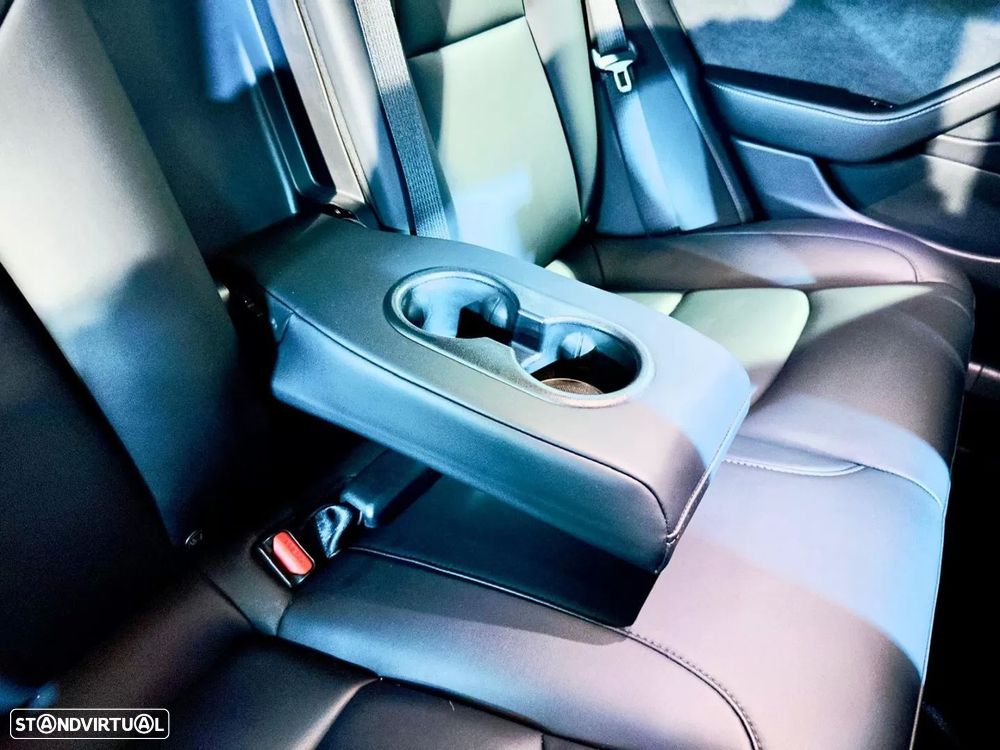 Tesla Model 3 Performance Dual Motor AWD - 28