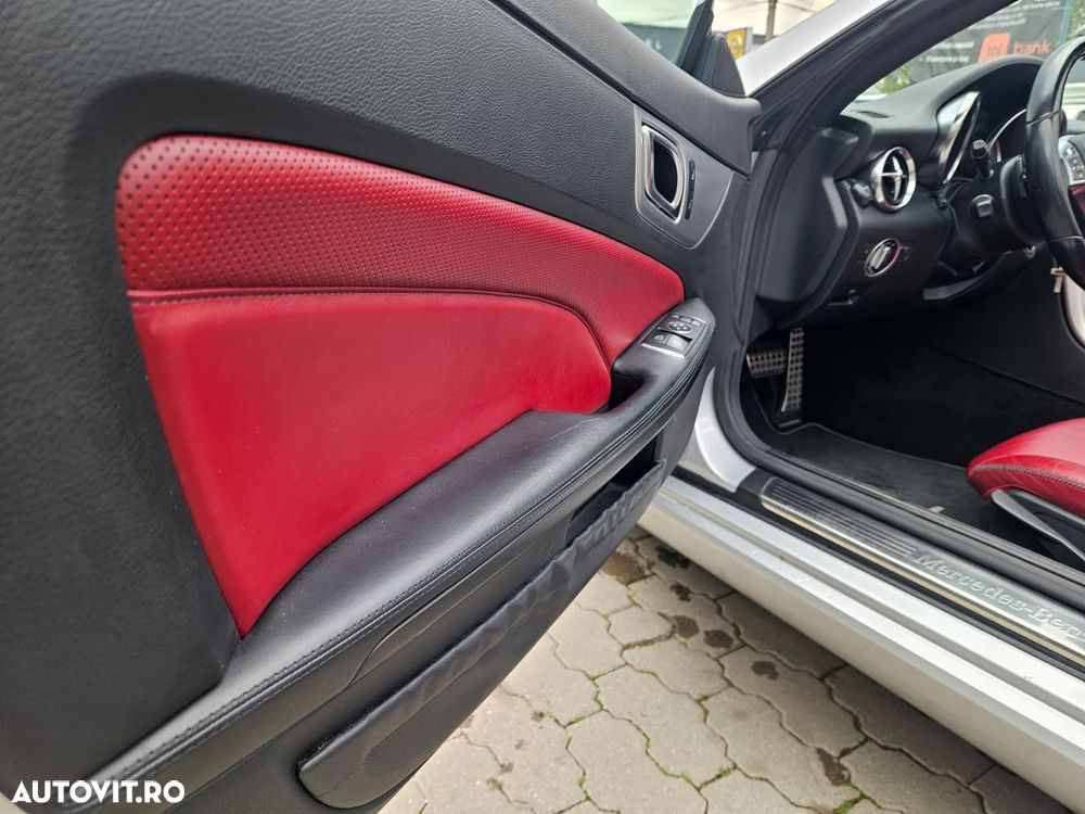 Mercedes-Benz SLK 250 (BlueEFFICIENCY) 7G-TRONIC - 6