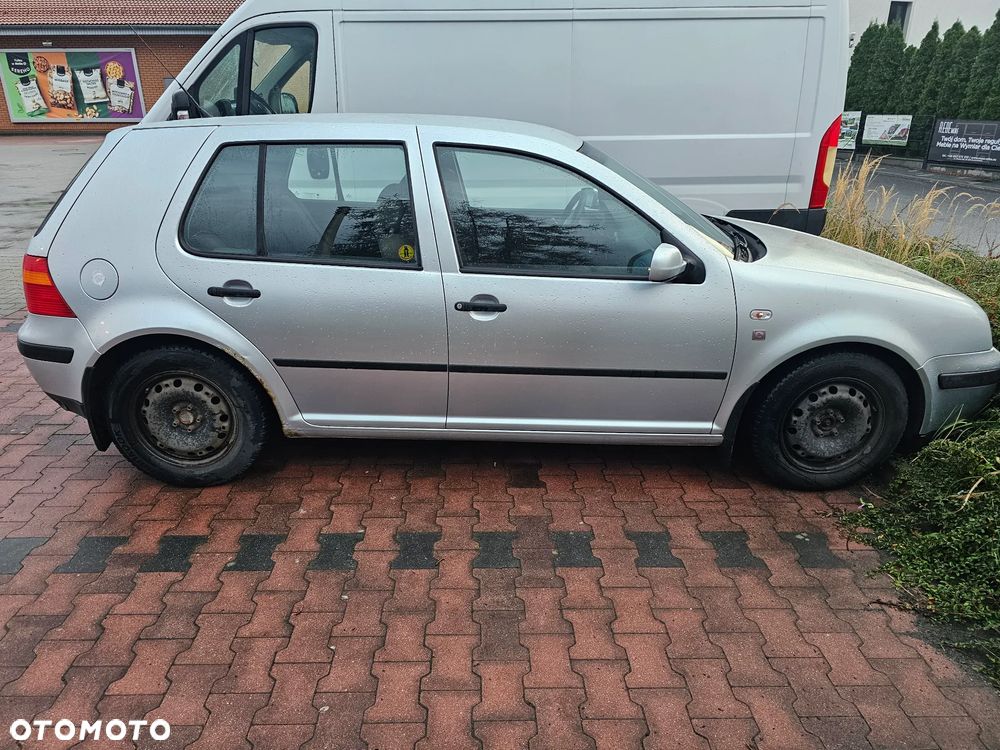 Volkswagen Golf IV 1.4 16V Basis - 9