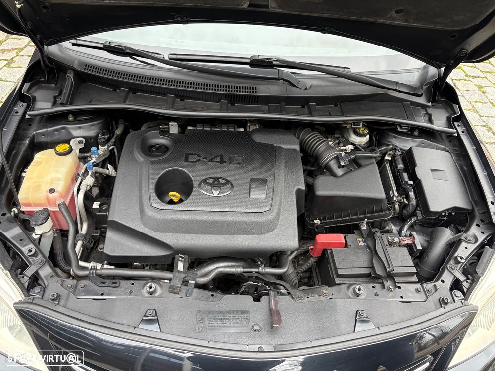 Toyota Corolla 1.4 D-4D Comfort+VSC - 17