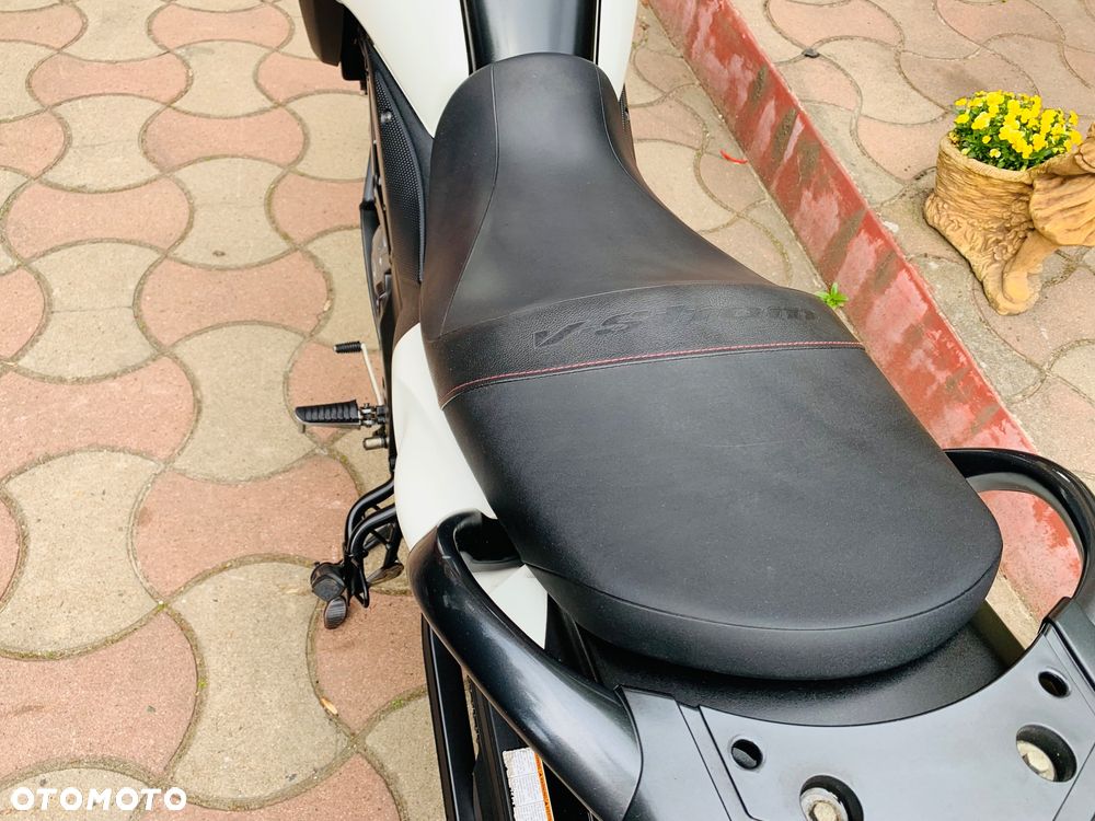 Suzuki DL - 17