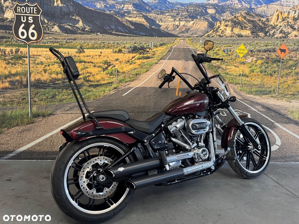 Harley-Davidson Softail Breakout - 5