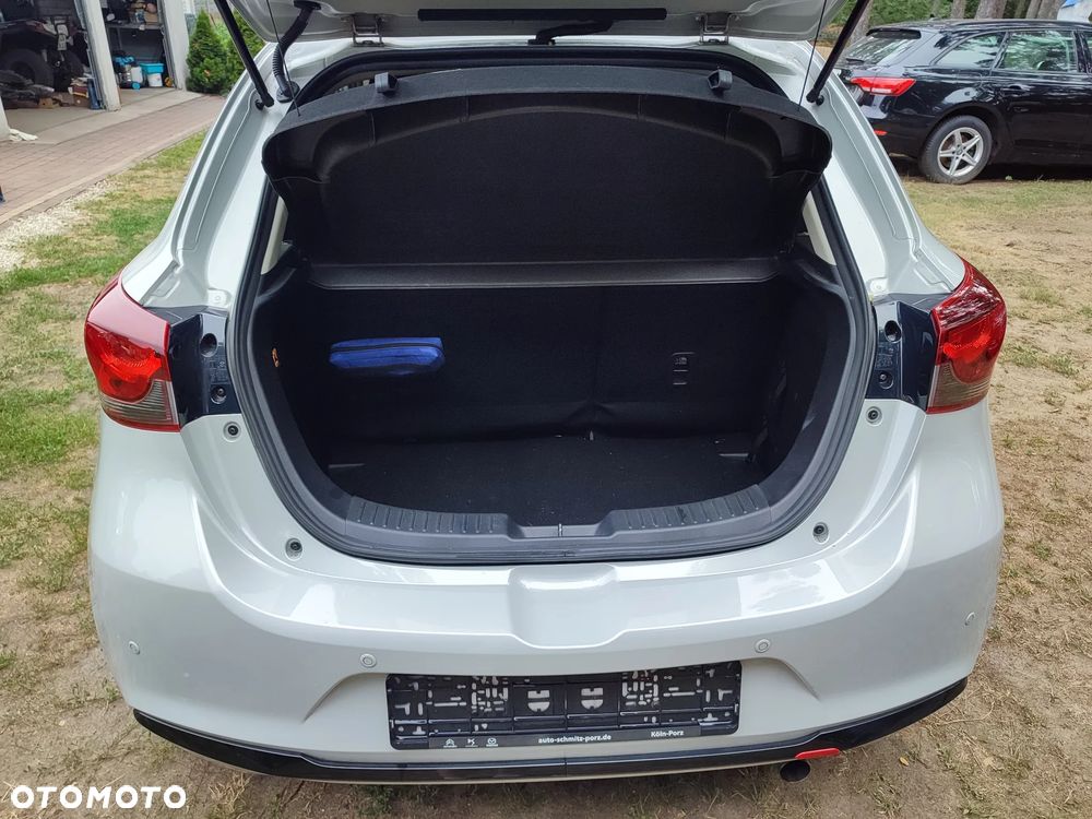Mazda 2 SKYACTIV-G 90 Homura - 13