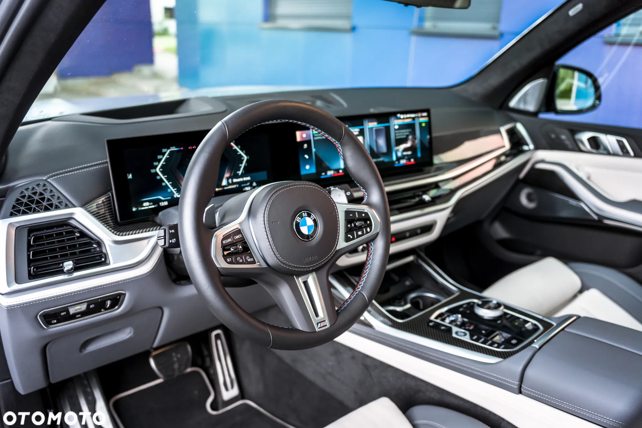 BMW X7 M50i sport - 11