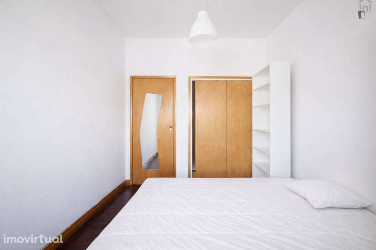 Quarto - localizado em Alcântara Lisbon - Grande imagem: 4/13