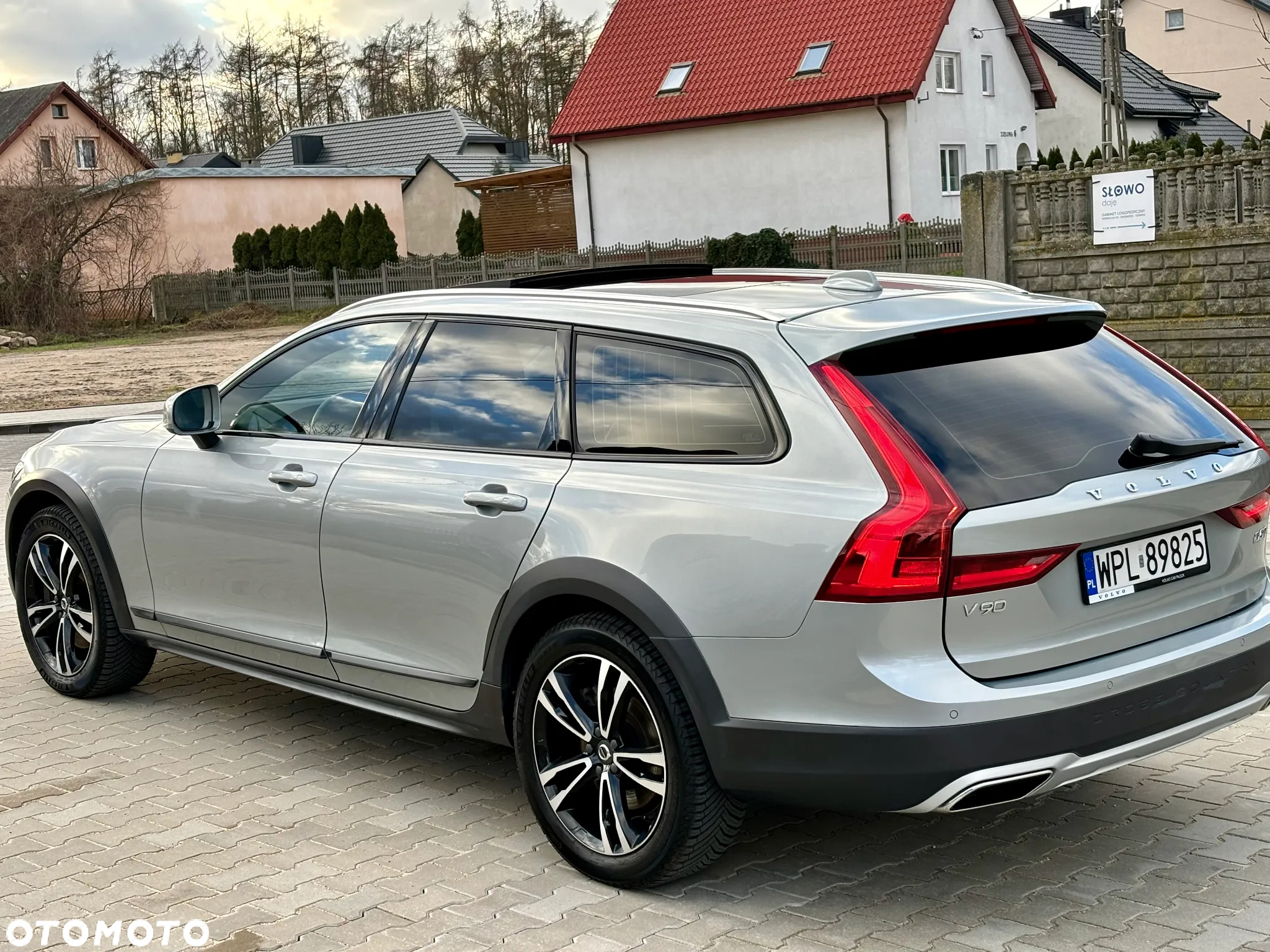 Volvo V90 Cross Country D5 AWD Geartronic - 34