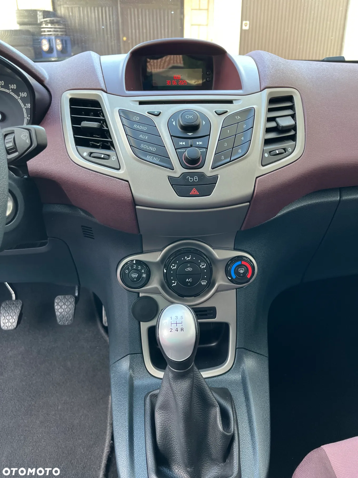 Ford Fiesta - 15