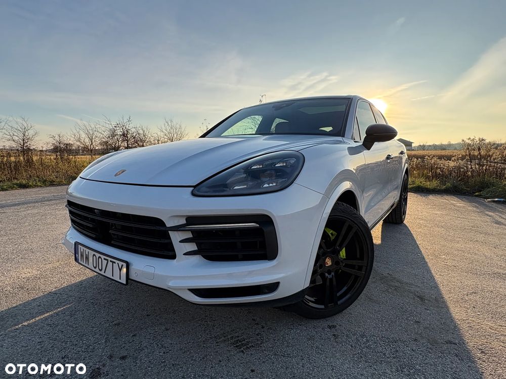 Porsche Cayenne E-Hybrid - 2