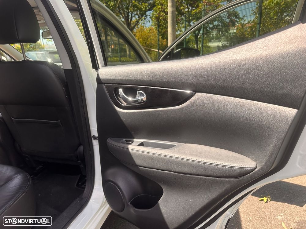 Nissan Qashqai 1.6 dCi Tekna Premium Pele Preta Xtronic - 16