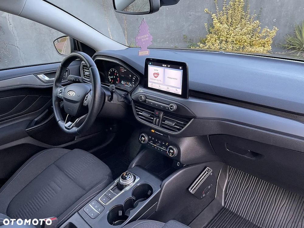 Ford Focus 1.0 EcoBoost Active - 39