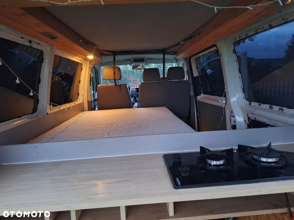 Volkswagen Transporter - 25