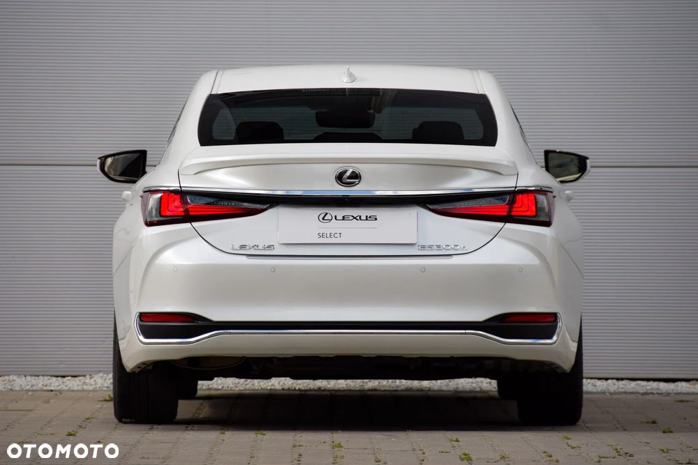 Lexus ES - 14