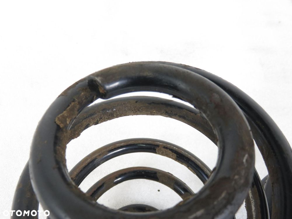 SPRĘŻYNY TYŁ KIA RETONA 2.0 TD - 4