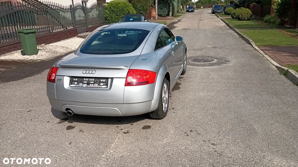 Audi TT Coupé 1.8T - 18