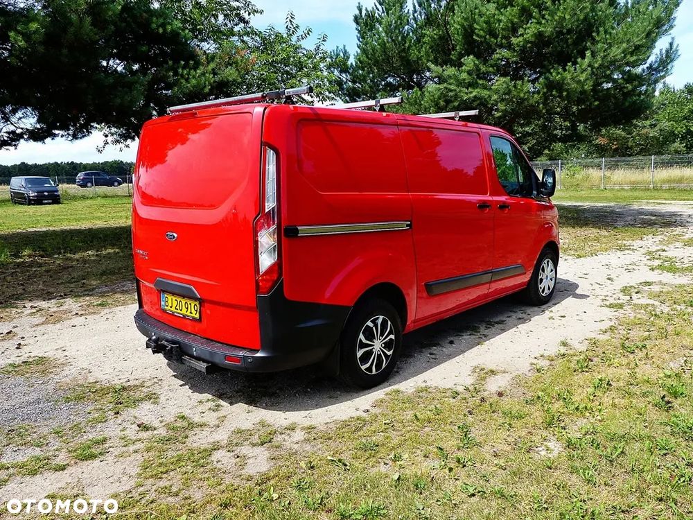 Ford TRANSIT CUSTOM - 9