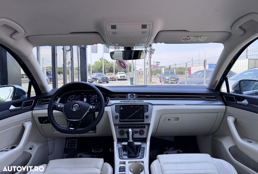 Volkswagen Passat Alltrack - 8