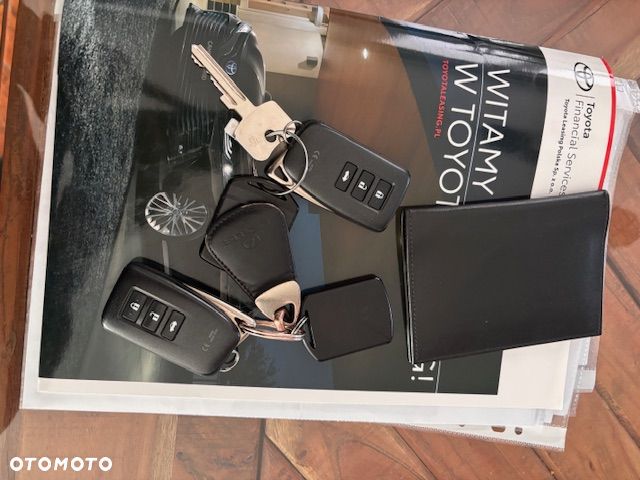 Lexus GS 200t / 300 F Sport - 24