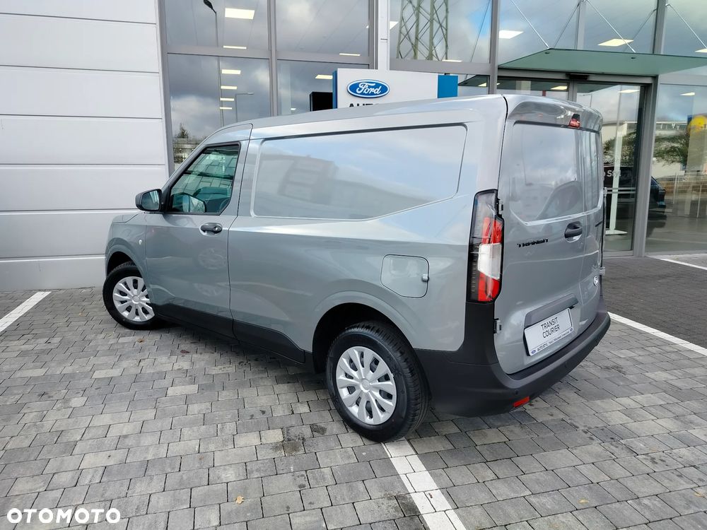 Ford Transit Courier - 2