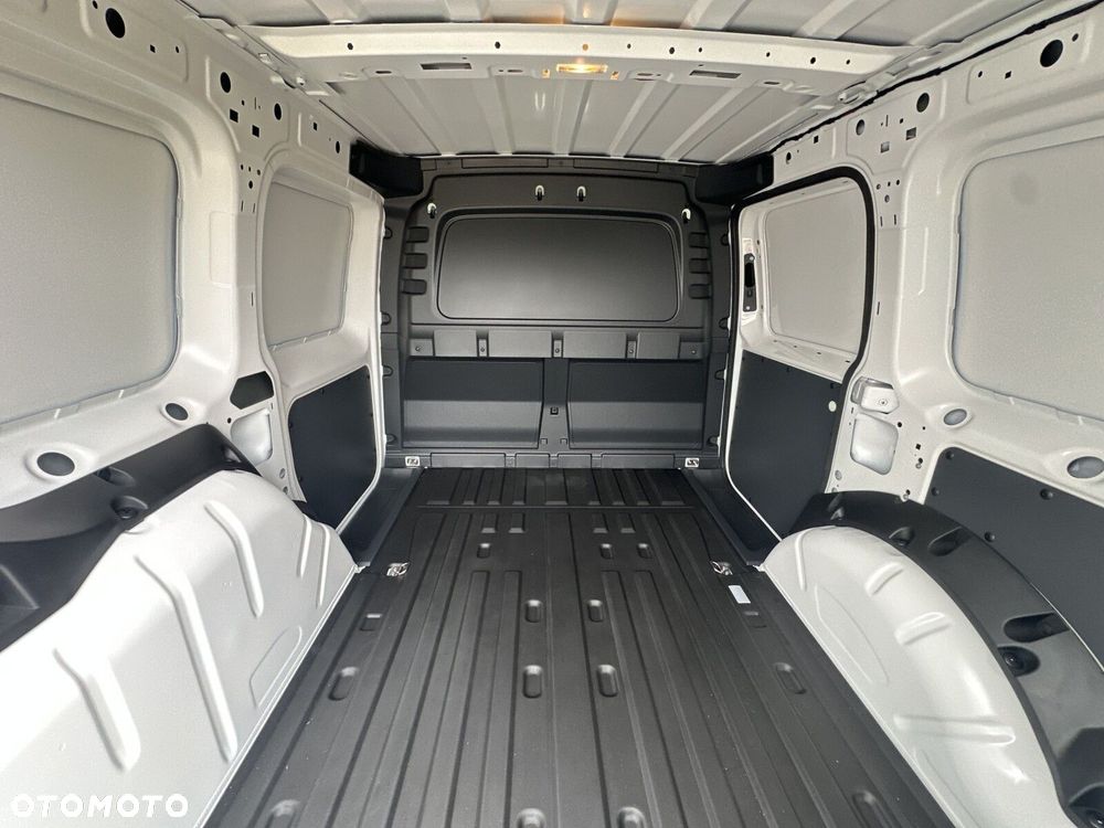 Volkswagen Caddy Cargo - 23