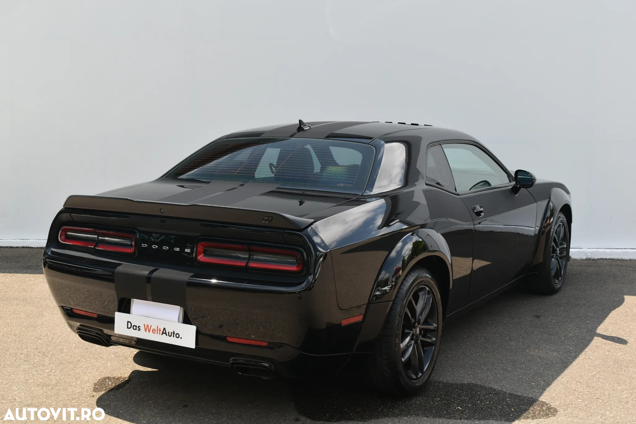 Dodge Challenger - 3