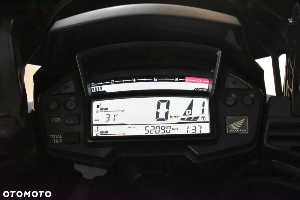 Honda VFR - 40