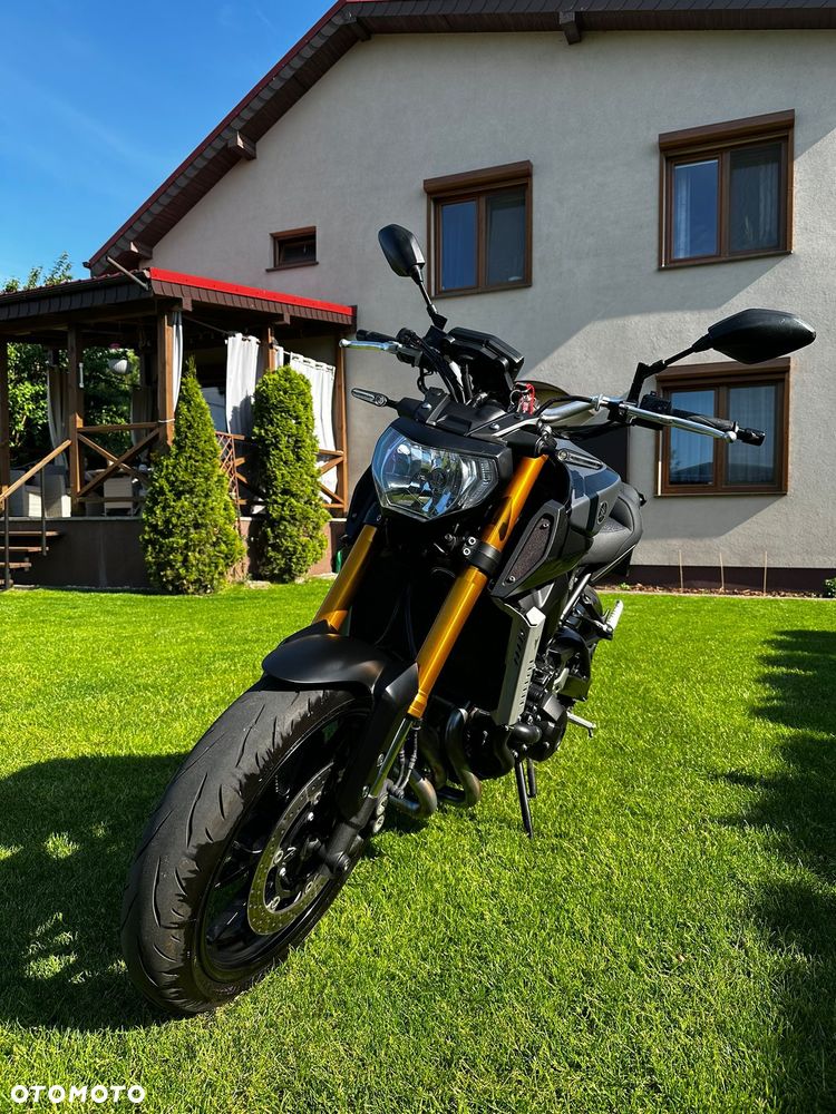 Yamaha MT - 4